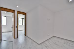 Residencia Contemporánea Coto Bastión Casa Fuerte en Venta