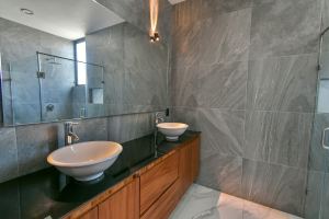 Residencia Contemporánea Coto Bastión Casa Fuerte en Venta
