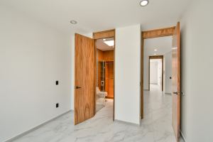 Residencia Contemporánea Coto Bastión Casa Fuerte en Venta