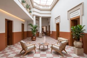 Property to Remodel in the Historic Center