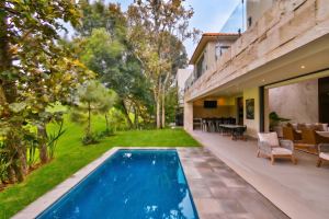 Residencia de Autor en El Cielo Country Club en venta