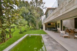 Residencia de Autor en El Cielo Country Club en venta
