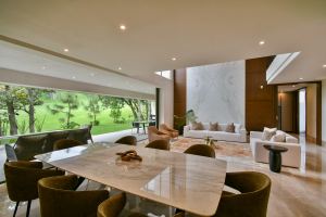 Residencia de Autor en El Cielo Country Club en venta