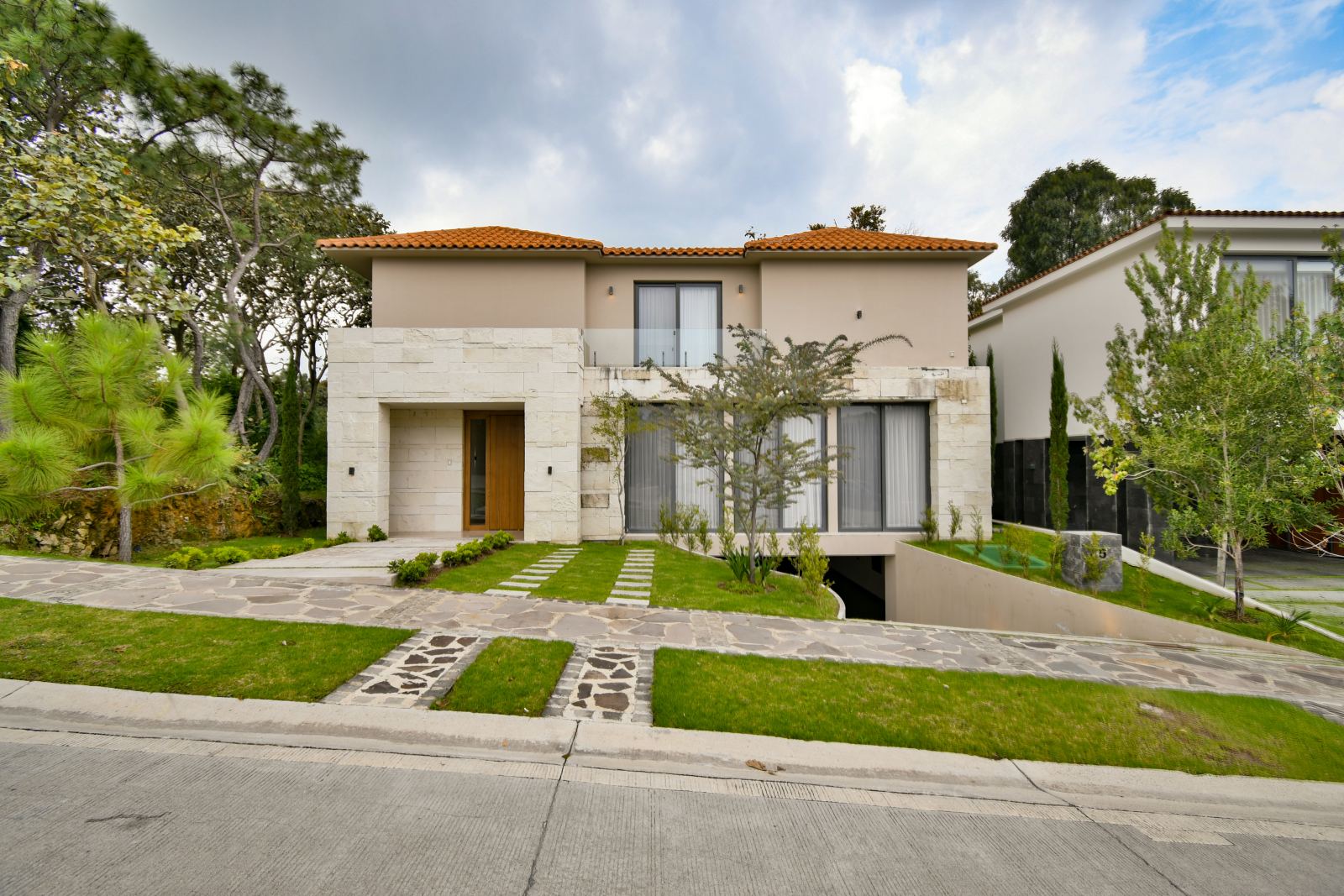 Residencia de Autor en El Cielo Country Club en venta