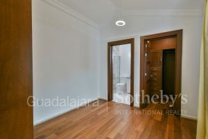 CASA ÁLAMOS | PUERTA DE HIERRO