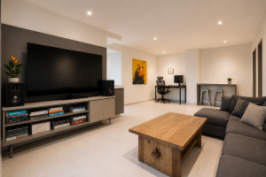 Skyline Residence with Cerro de la Silla Views