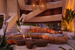 ONE BEDROOM GARDEN POOL CONDO