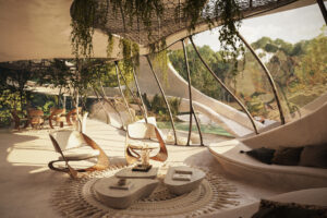 HABITABLE SCULPTURES CONVERTED INTO AMAZING AND UNIQUE LUXURY VILLAS