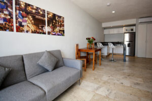 SUNSET SUITES HOTEL