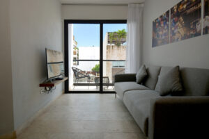 SUNSET SUITES HOTEL