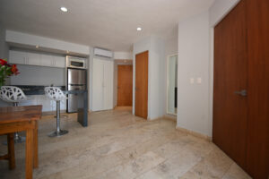 SUNSET SUITES HOTEL