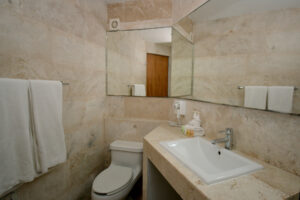 SUNSET SUITES HOTEL