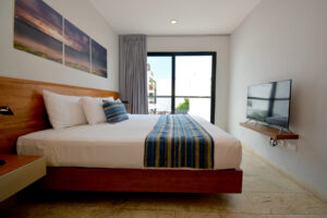SUNSET SUITES HOTEL