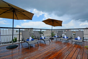 SUNSET SUITES HOTEL