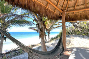 BEACHFRONT VILLA AQUA