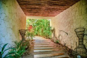 BOHO LUXURY TROPICAL ESCAPE