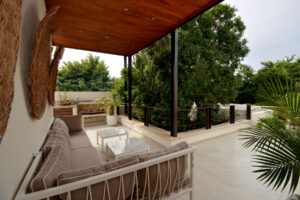 -UNIQUE AND EXCEPTIONAL HOUSE IN A GATED COMMUNITY