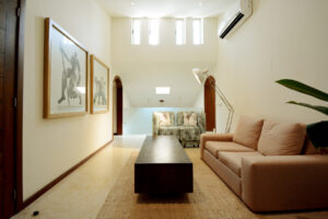 -UNIQUE AND EXCEPTIONAL HOUSE IN A GATED COMMUNITY