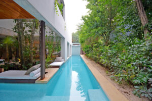 -UNIQUE AND EXCEPTIONAL HOUSE IN A GATED COMMUNITY