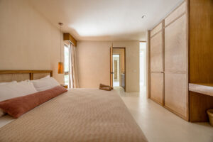 LUXURY RESIDENCE H 301