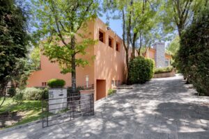 Casa los Encinos, Fairway
