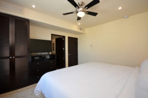 CONDO HOTEL OCEANFRONT PENTHOUSE