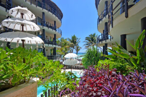 CONDO HOTEL OCEANFRONT PENTHOUSE