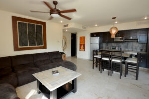 CONDO HOTEL OCEANFRONT PENTHOUSE