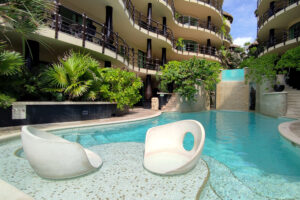 CONDO HOTEL OCEANFRONT PENTHOUSE