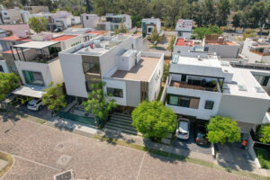 Casa en venta en Coto Encino, Bosques Vallarta | 3 recámaras + roof top