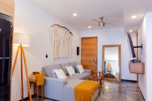 FANTASTIC 2-BEDROOM, 2-BATHROOM BEACHFRONT APARTMENT