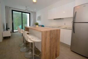 CENTRALLY LOCATED ONE-BEDROOM APARTMENT