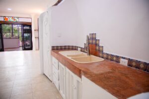 LAS BRISAS RESIDENCES – B101