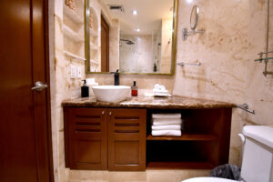 TWO-STORY 3-BEDROOM RESIDENCE IN AN EXCLUSIVE CONDO-HOTEL