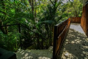 LUXURY JUNGLE TOWNHOUSE