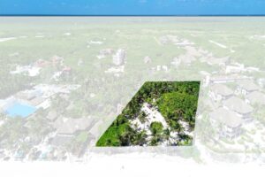 BEACHFRONT LOT – A PARADISE OF WHITE SAND