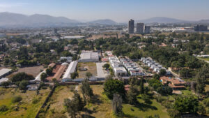Oficinas Corporativa de 3 Niveles for Rent