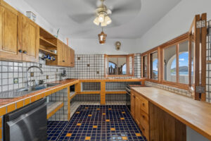 Casa Brisa del Mar | Charming oceanfront home with pool, Punta Pérula