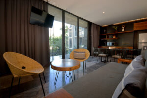 TWO BEDROOMS LOCK-OFF LARGE BALCONY
