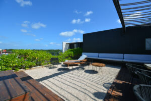 TWO BEDROOMS LOCK-OFF LARGE BALCONY