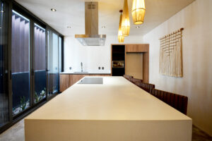 EXCLUSIVE TOWNHOUSE WITH ROOFTOP TERRACE AND DOUBLE POOL