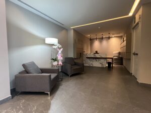 Modern Turnkey Apartment with Panoramic Mountain Views