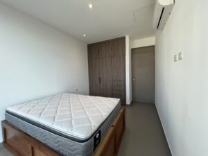 Modern Turnkey Apartment with Panoramic Mountain Views