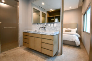 UNMATCHED OCEANFRONT PANORAMIC VIEWS LUXURY APARTMENT