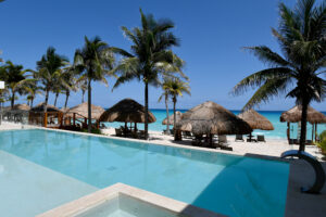 UNMATCHED OCEANFRONT PANORAMIC VIEWS LUXURY APARTMENT
