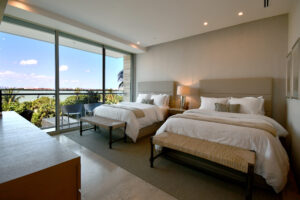 UNMATCHED OCEANFRONT PANORAMIC VIEWS LUXURY APARTMENT