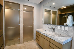 UNMATCHED OCEANFRONT PANORAMIC VIEWS LUXURY APARTMENT