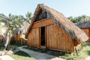 EXCLUSIVE VILLAS IN EL CUYO, A FEW STEPS FROM THE SEA, SURROUNDED BY NATURE.