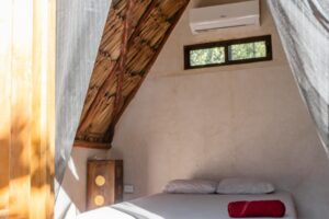 EXCLUSIVE VILLAS IN EL CUYO, A FEW STEPS FROM THE SEA, SURROUNDED BY NATURE.