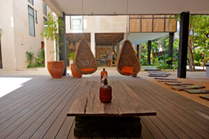 SPECTACULAR APARTMENT WITH PRIVATE TERRACE, LOCK OFF AND THE BEST VIEWS